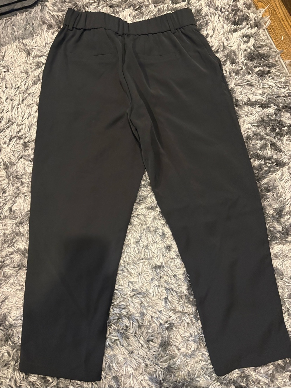 HALARA Women’s Black Relaxed Trousers